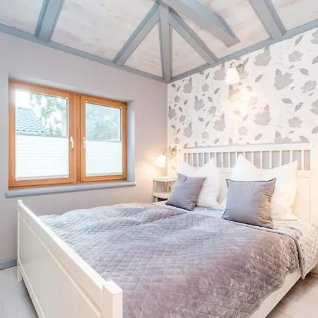 Kleine Ferienhaeuschen 펜션 티멘도르프스트랜드