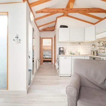 Kleine Ferienhaeuschen 펜션 티멘도르프스트랜드